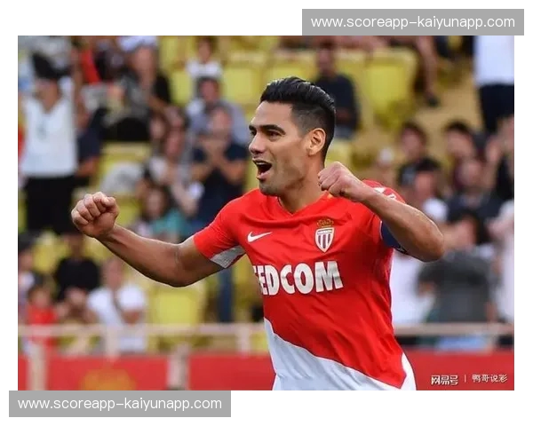 红黑与金黄的巅峰对垒：阿特拉斯vs老虎大学，谁才是绿茵场上的终极主宰？