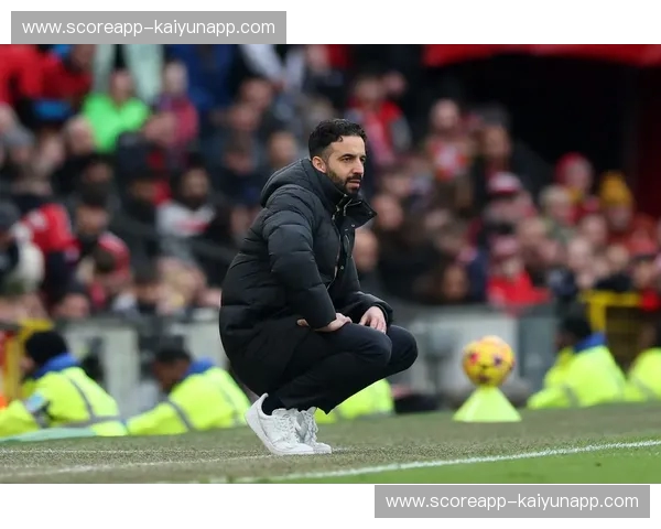 梦剧场的战术博弈：当红牛的“极限压迫”撞上曼联的“红魔底蕴”，首发名单背后的胜负手